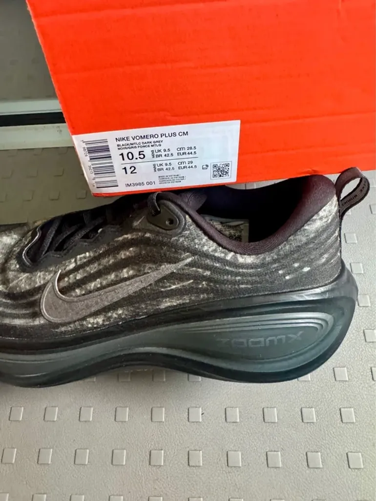 Used Nike Vomero Plus bike — image 3 of 3
