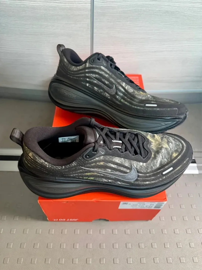 Used Nike Vomero Plus Running Shoes
