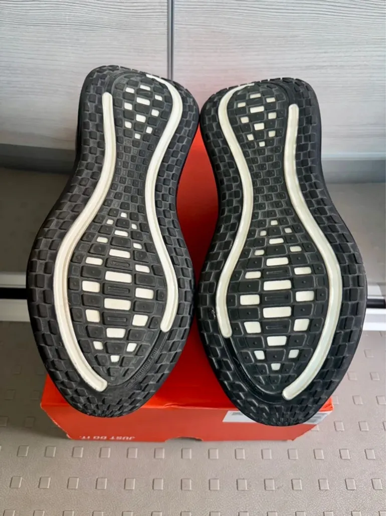 Used Nike Vomero Plus bike — image 2 of 3