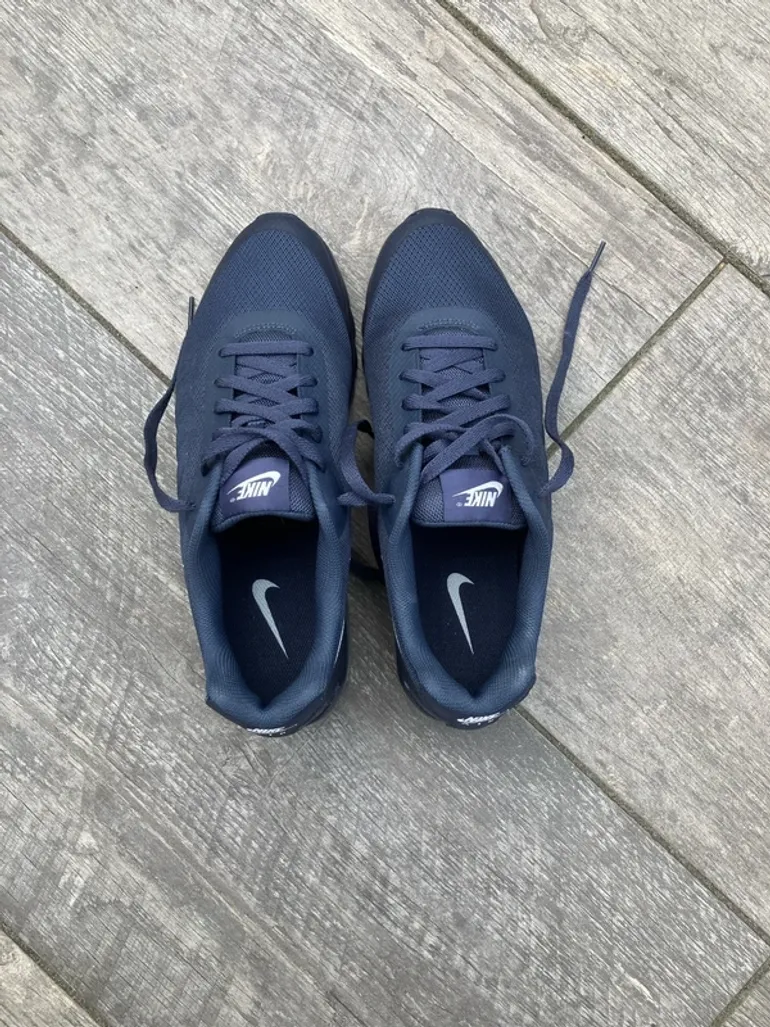 Gebrauchtes Nike Air Max Invigor bike — Bild 6 von 7