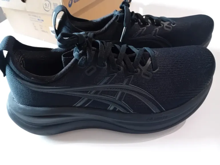 Używany Asics Gel-Nimbus 28 bike — zdjęcie 2 z 2