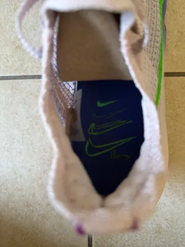 Used Nike Air Zoom Alphafly Next 3 bike — image 6 of 8