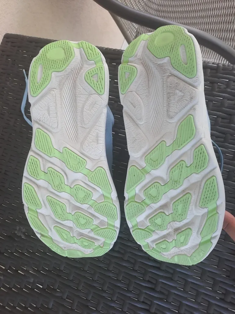 Used Hoka Clifton 9 bike — image 4 of 5