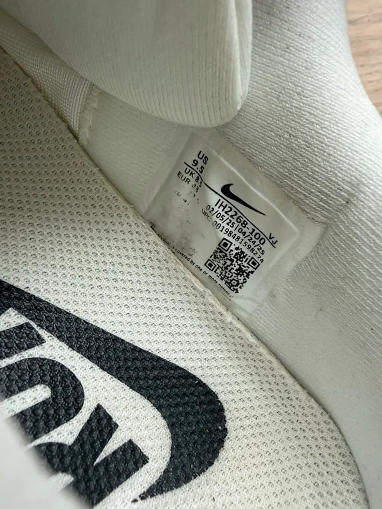 Used White Vomero Plus Run bike — image 7 of 9