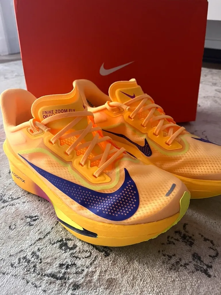 Used Nike Zoom Fly 6 bike — image 3 of 9