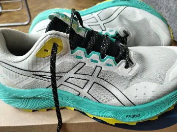Used Asics Trabuco Terra 3 bike — image 2 of 9