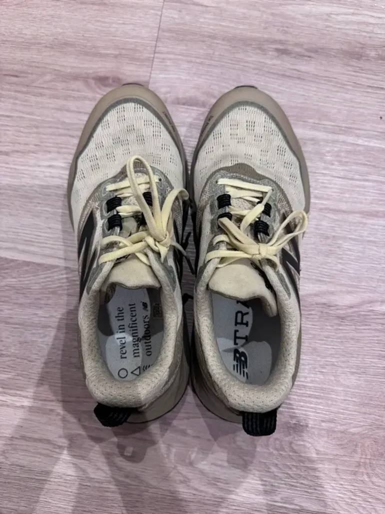 Używany New Balance Hierro v9 bike — zdjęcie 2 z 4