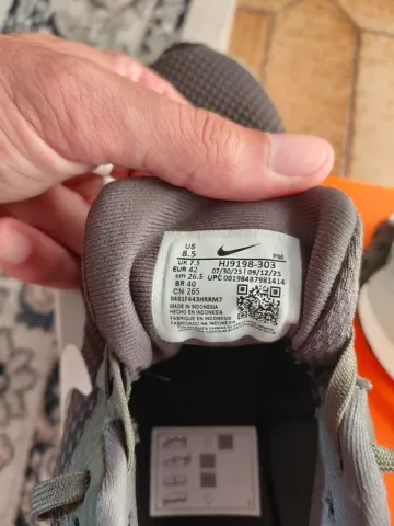 Used Nike Revolution 8 bike — image 5 of 7