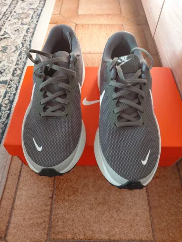 Used Nike Revolution 8 bike — image 6 of 7