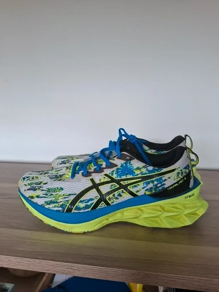 Used Asics NovaBlast 2 bike — image 7 of 7