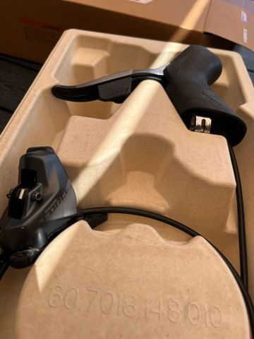 Sram Force Levers and Calipers bike usato — immagine 4 di 6