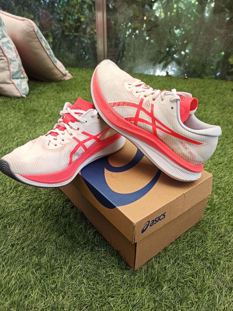 Used Asics Magic Speed 3 Running Shoes