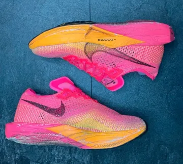 Gebrauchtes Nike ZoomX VaporFly 3 bike — Bild 2 von 3