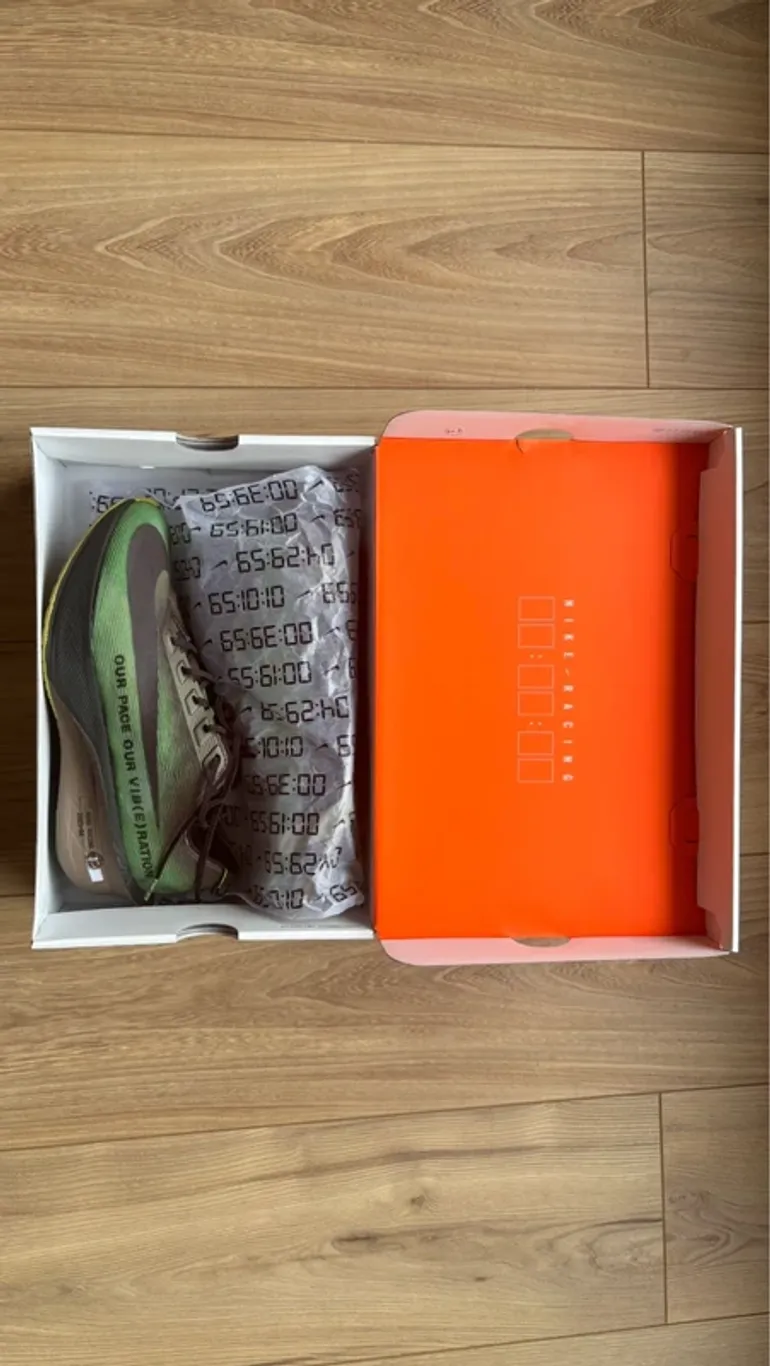 Używany Nike ZoomX Vaporfly Next% 4 PRM bike — zdjęcie 2 z 9