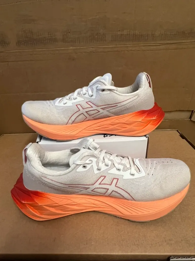 Used Asics Novablast 4 bike — image 2 of 6