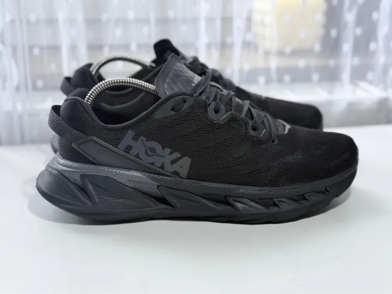 Hoka Elevon 2 bike d'occasion — image 4 sur 13