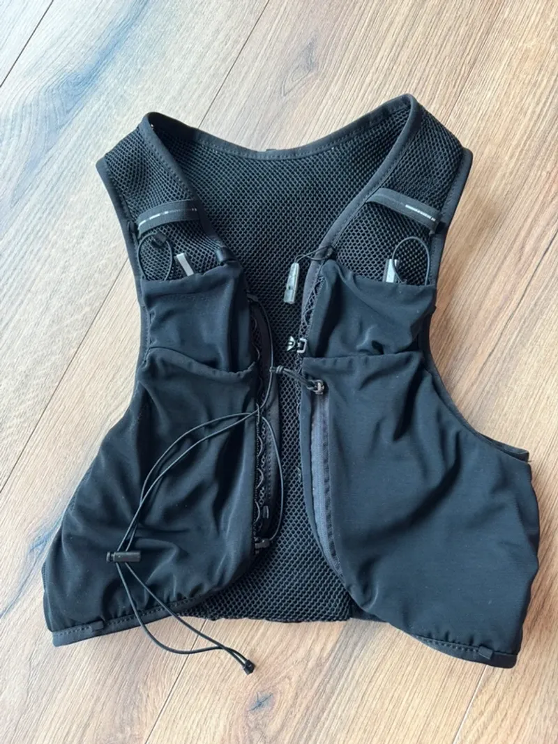 Used Salomon ADV Hydra Vest 8 Running Accessories