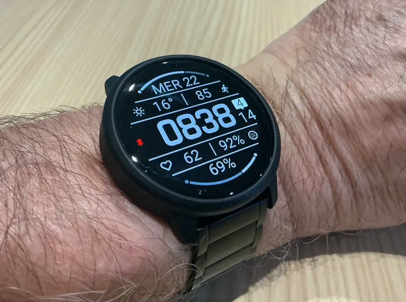 Used Garmin Venu 4 Electronics