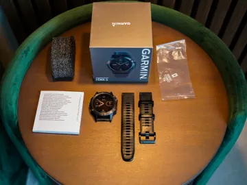 Used Garmin Fenix 5 bike — image 3 of 4