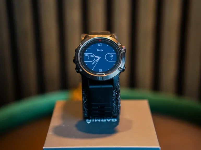 Used Garmin Fenix 5 bike — image 2 of 4