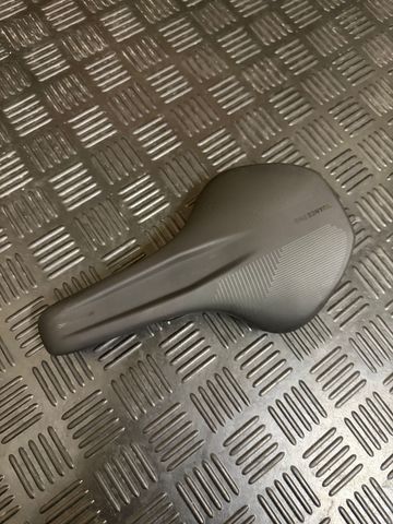 Used Cube Saddle bike — image 2 of 3