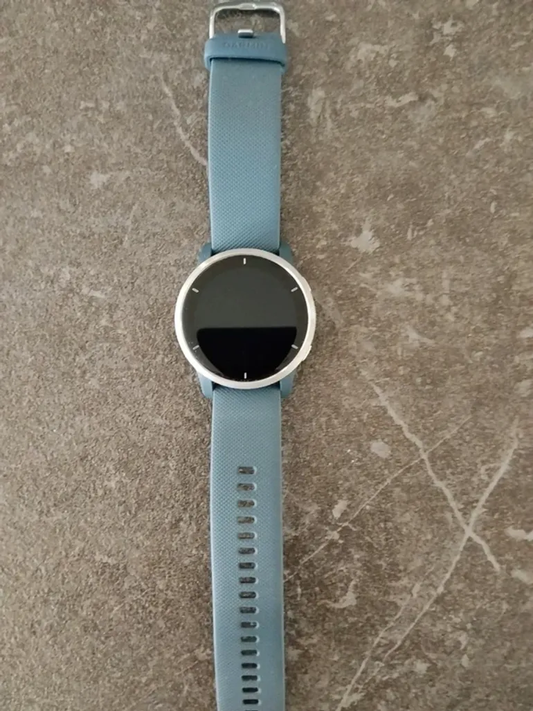 Used Garmin Venu 2 bike — image 6 of 8