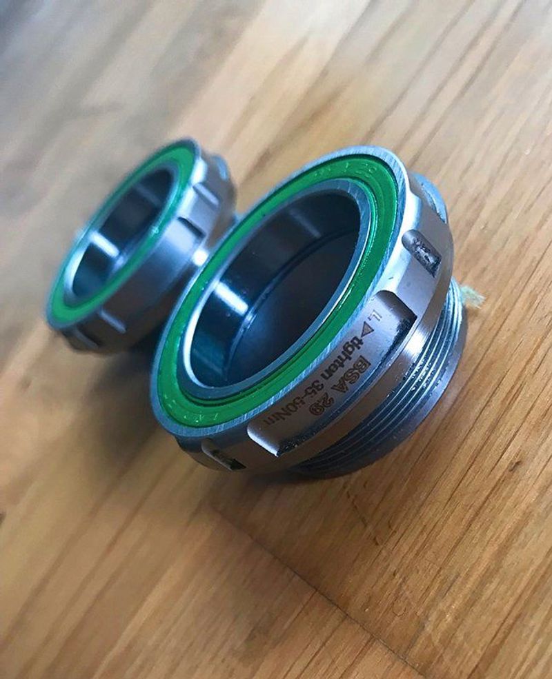 Brugt Enduro Bearings MaxHit BSA 29 2025 Drivetrain & Pedals