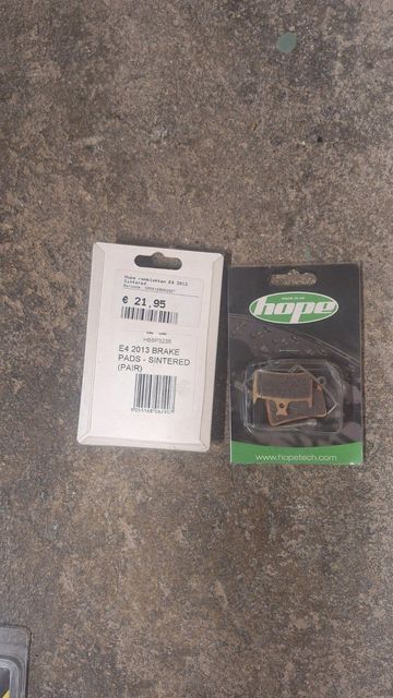 Used Hope E4 2013 bike — image 1 of 2