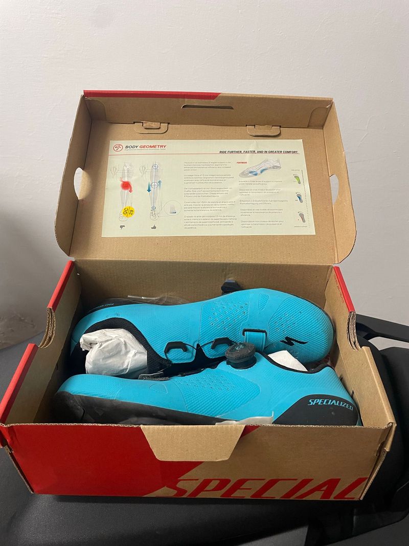 Used Specialized Torch 2.0 Cycling Shoes