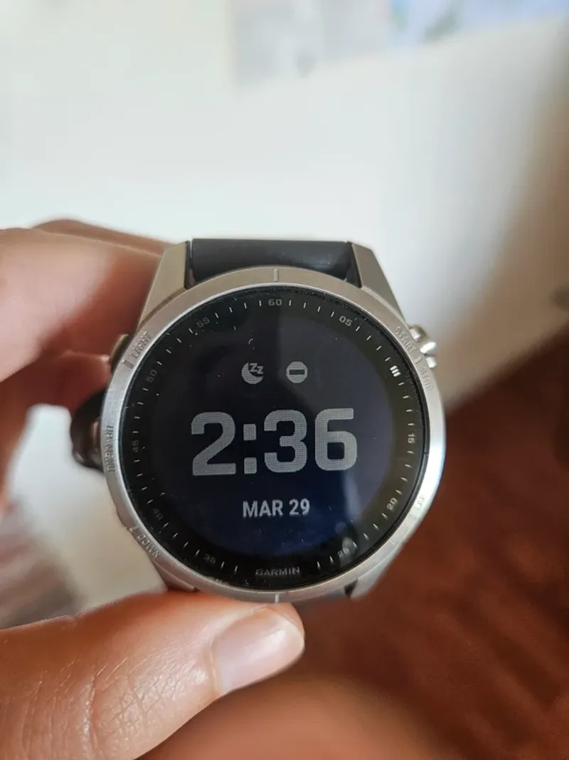 Used Garmin Fénix 7S Electronics