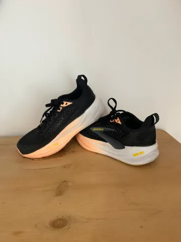 Gebrauchtes Tout Terrain Brooks Trailrunning Shoes bike — Bild 1 von 7