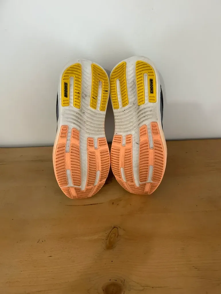 Gebrauchtes Tout Terrain Brooks Trailrunning Shoes bike — Bild 6 von 7