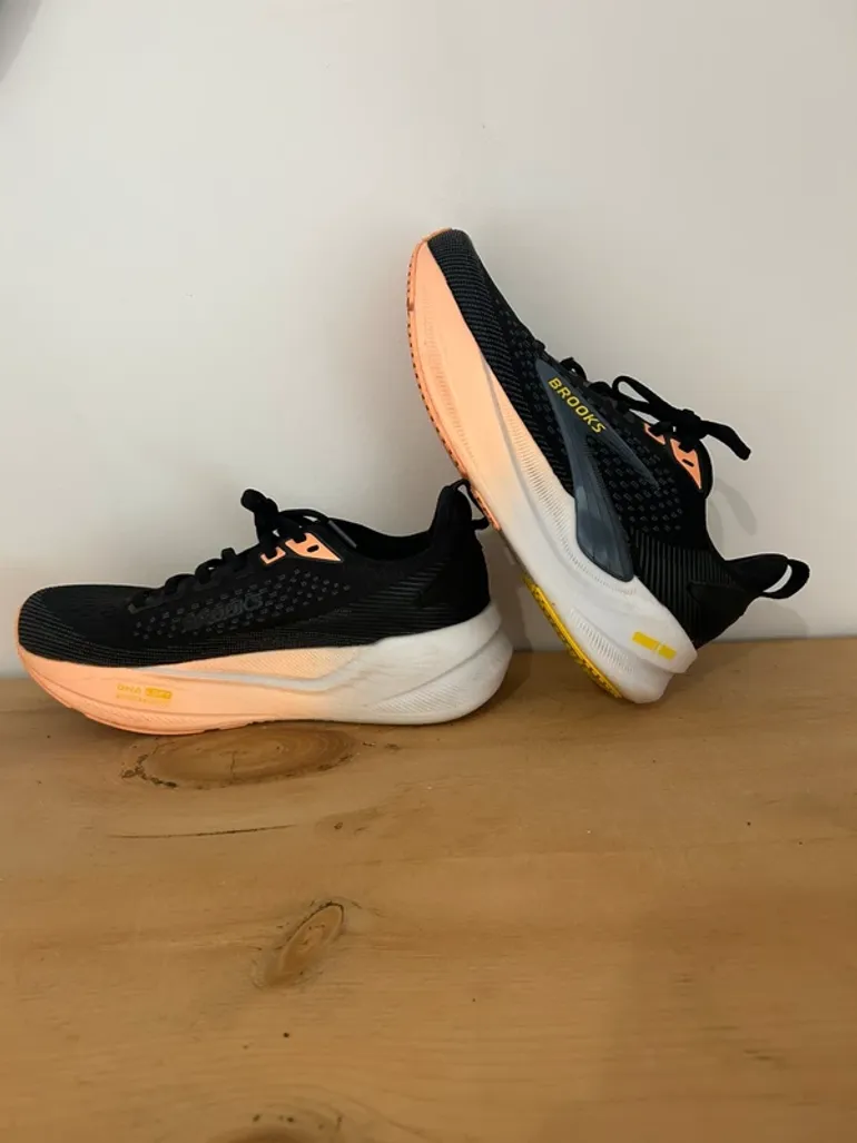 Gebrauchtes Tout Terrain Brooks Trailrunning Shoes bike — Bild 4 von 7