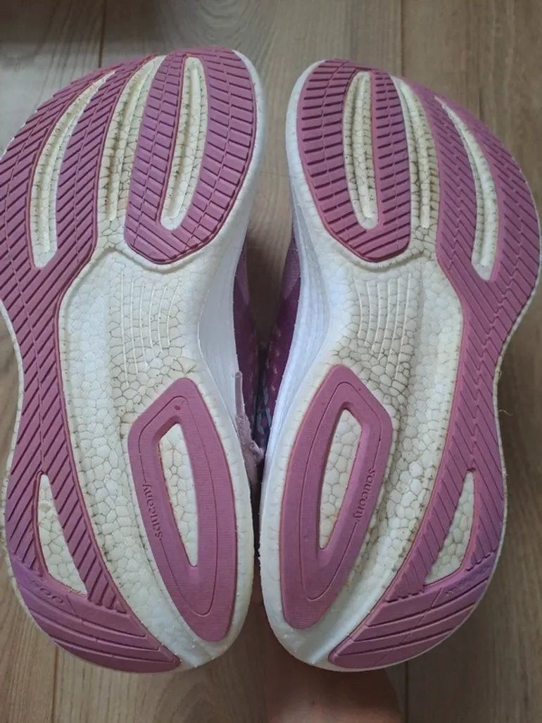 Used Saucony Ride 17 bike — image 4 of 6