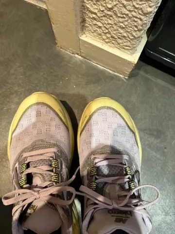Gebrauchtes New Balance Hierro v9 bike — Bild 5 von 5