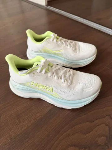 Used Hoka Clifton 11 bike — image 1 of 6