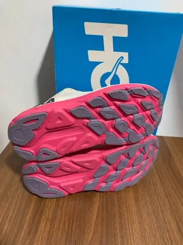 Used Hoka Clifton 9 bike — image 5 of 6