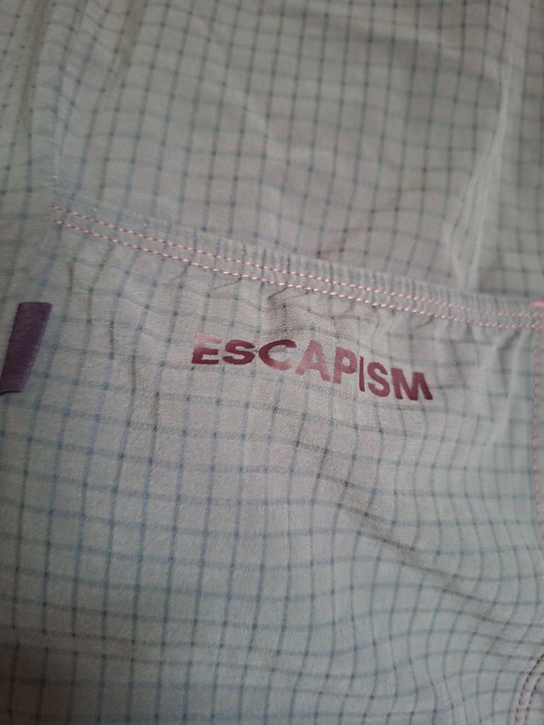 Pas Normal Studios Escapism Light Jersey 2x 2025 bike usato — immagine 3 di 11