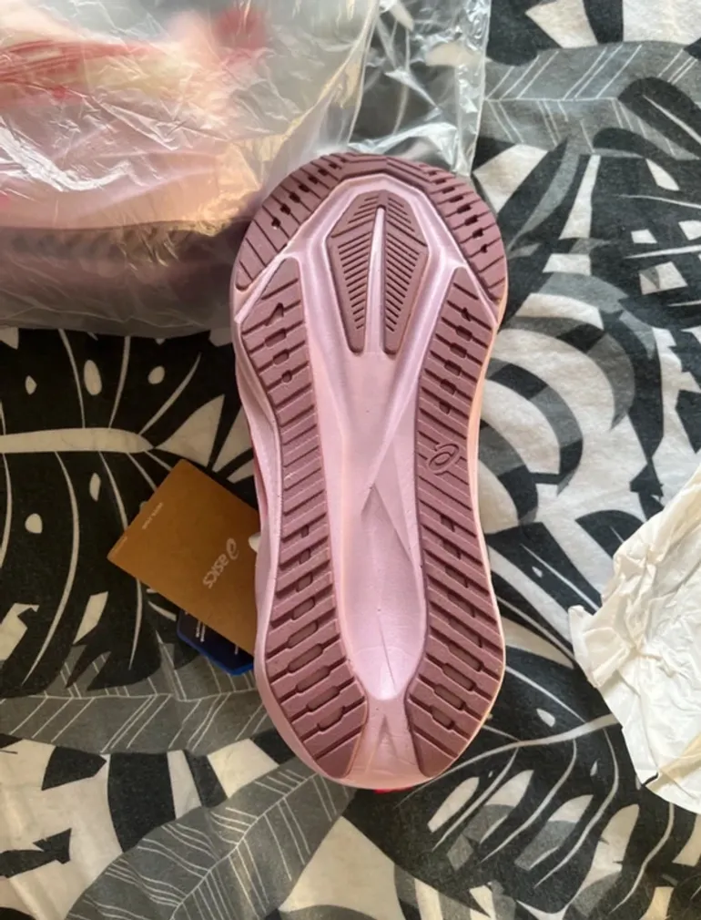 Asics Novablast bike de segunda mano — imagen 10 de 10