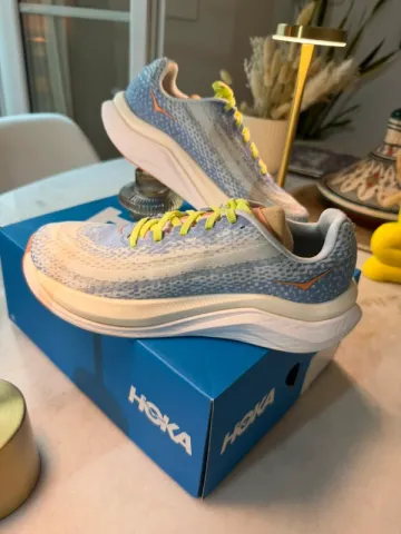 Used Hoka Mach X bike — image 3 of 14