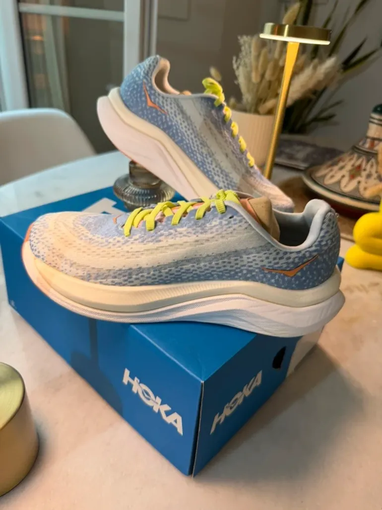 Used Hoka Mach X bike — image 3 of 14