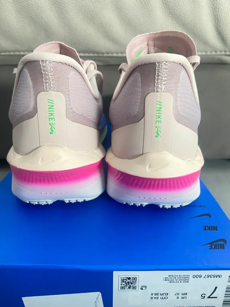 Used Nike Zoom Fly 6 bike — image 6 of 10