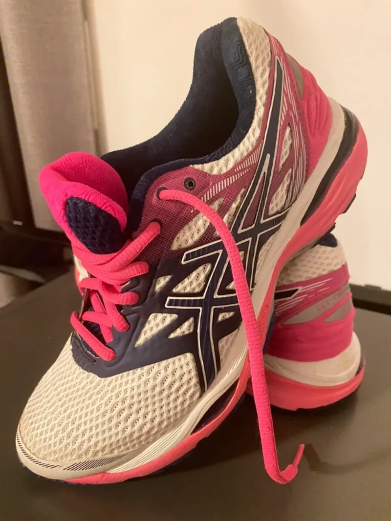 Ideal Asics Laufschuhe Running Shoes usato