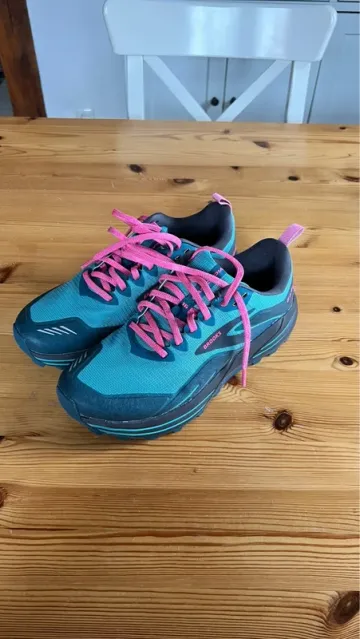 Brooks Cascadia 16 bike usato — immagine 1 di 4