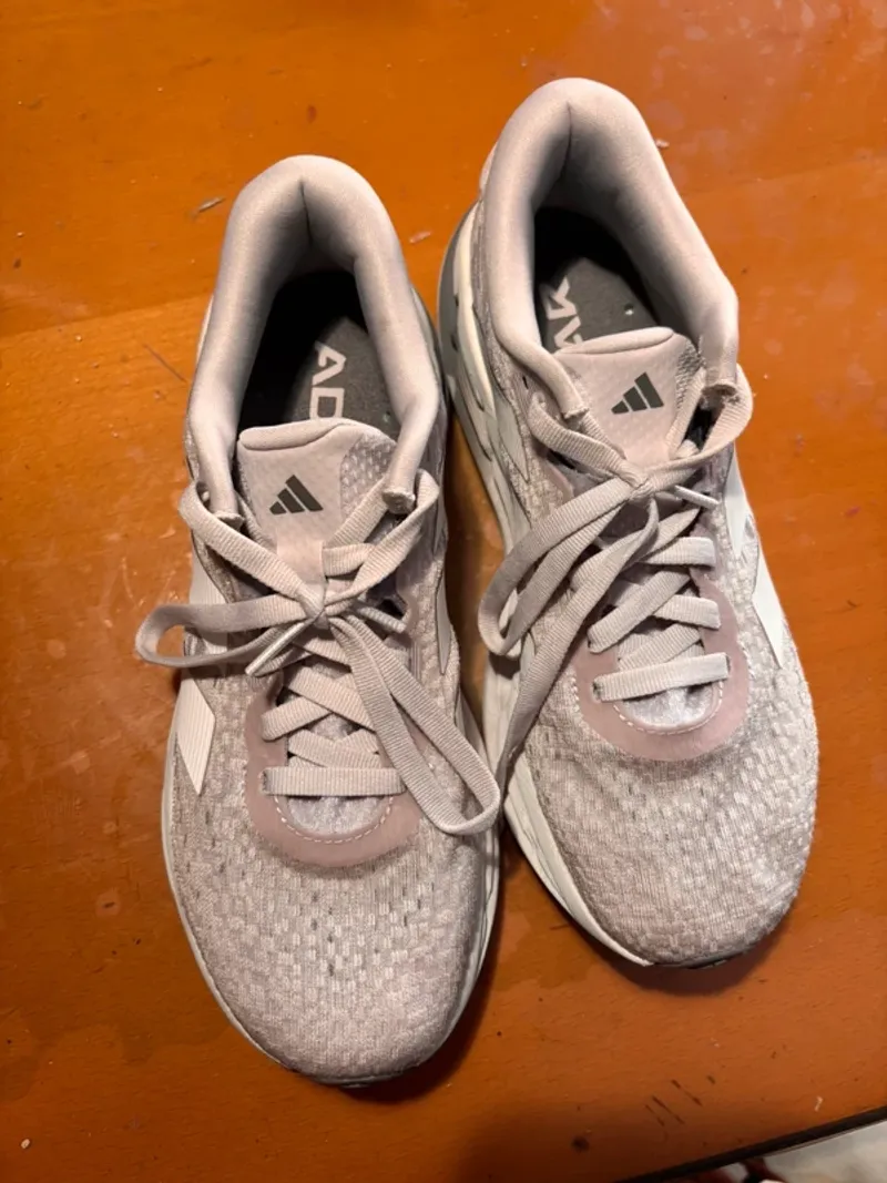Adidas Adistar Running Shoes usato