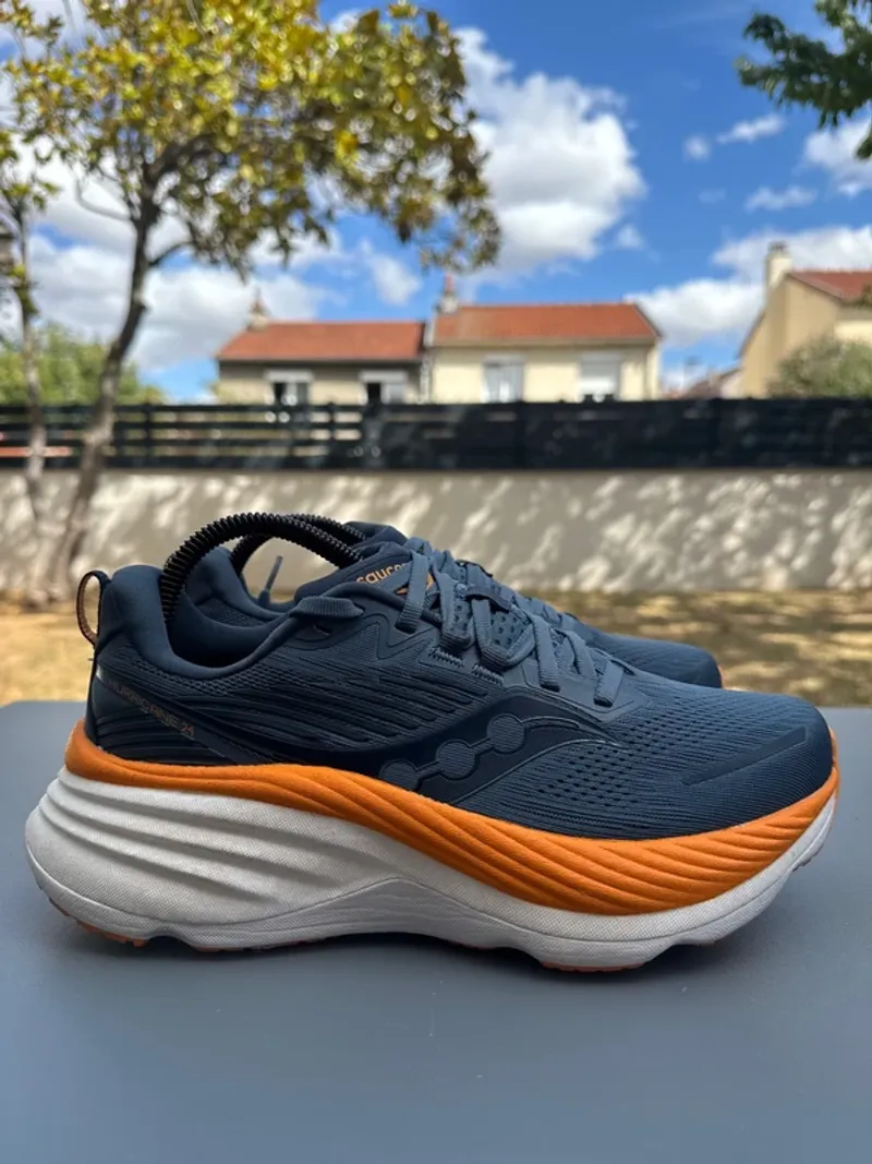Used Saucony Hurricane 24 Running Shoes