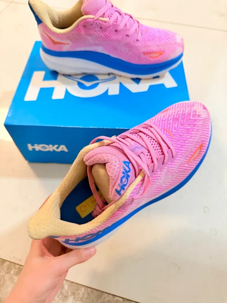 Used Hoka Clifton 9 bike — image 8 of 8