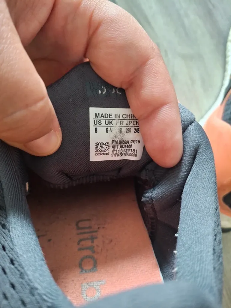 Adidas Ultra Boost bike d'occasion — image 6 sur 6