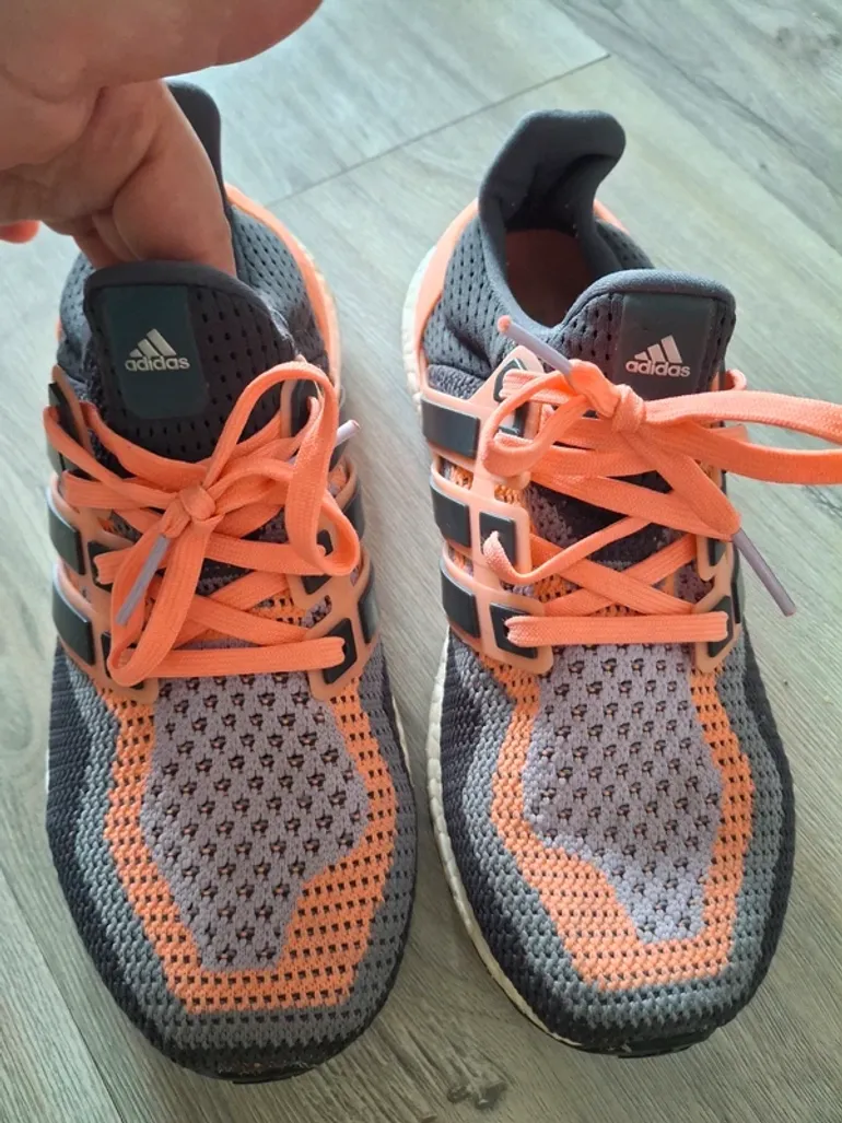 Adidas Ultra Boost bike d'occasion — image 2 sur 6