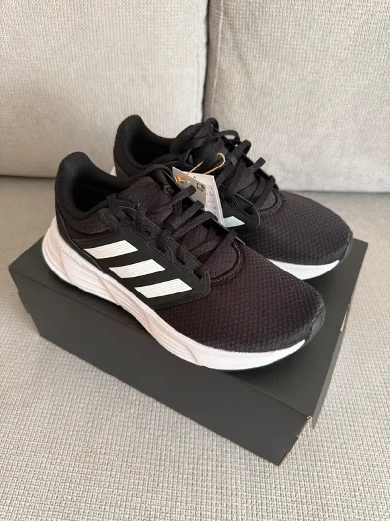 Adidas Sportschuhe Running Shoes de segunda mano